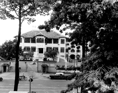 MAIN ENTRANCE TO MAAG HEADQUARTERS LOCATED ON TRAN HUNG DAO BOULEVARD, 1962.