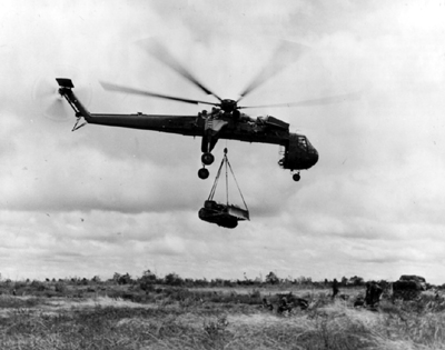 PICTURE : CH-54 "FLYING CRANE" Delivering  Bulldozer to Fordwar Position