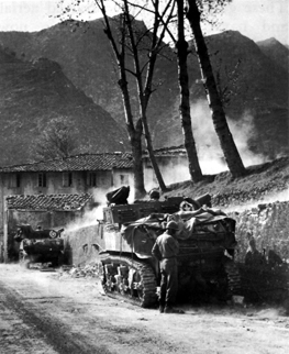 Photo: 758TH TANK BATALLION