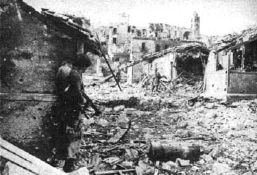 Photo: A patrol enters Cervaro